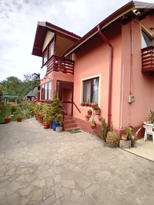 Vila P+1 Maneciu-Pamanteni cu teren 500 MP!